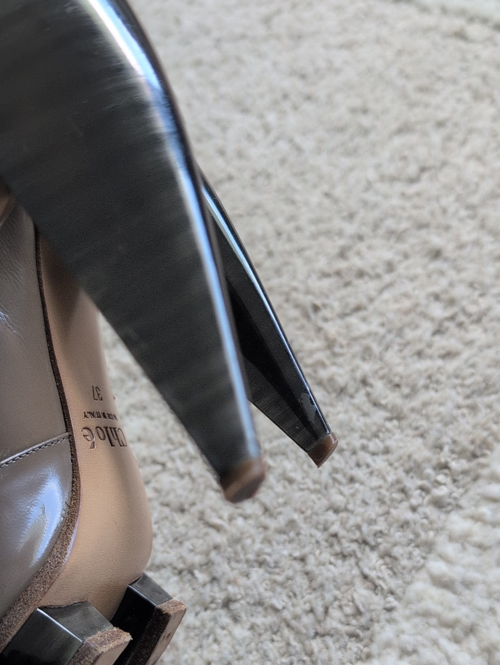 Chloe Leather Shoes - Picture 10 of 10